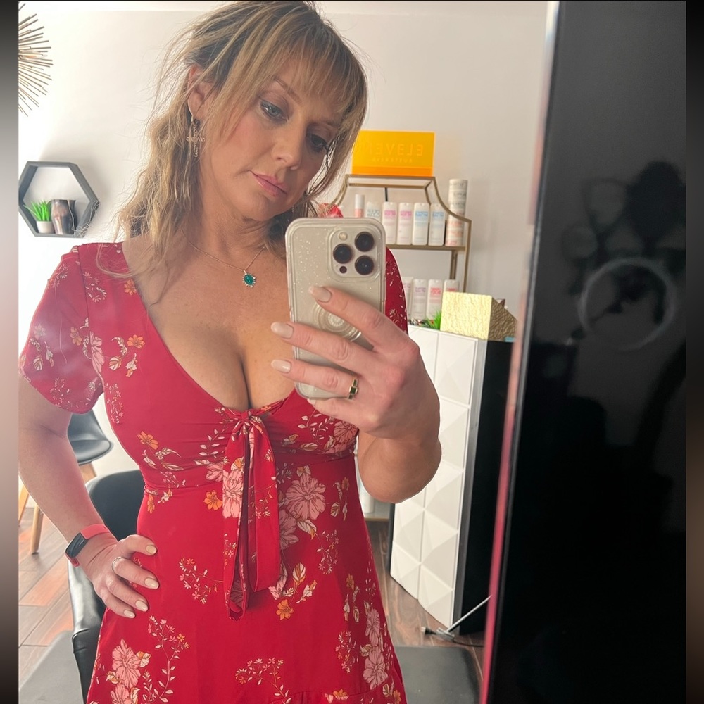 Adorable flattering red dress
